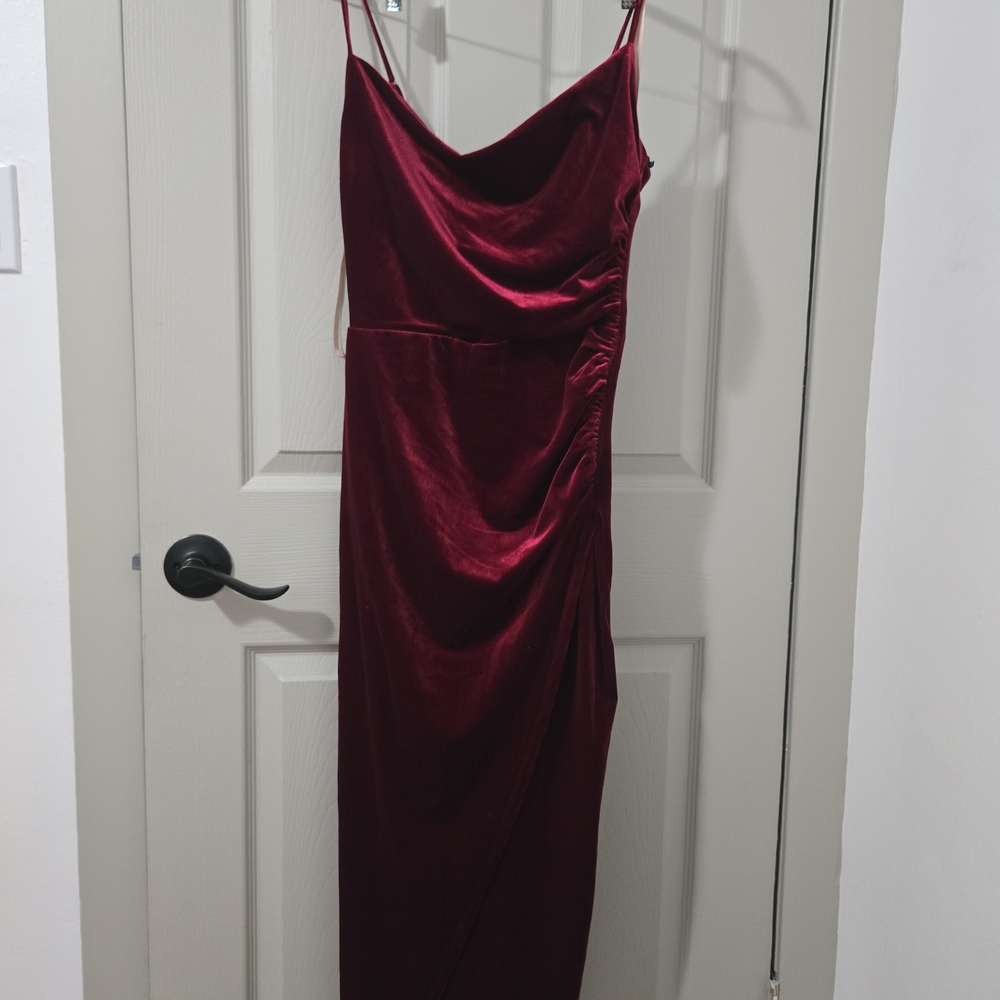 Laundry by Shelli Segal Velvet Cowl Neck MIDI Dress in Wine - Picture 7 of 7
